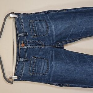 EUC Cabi Jeans distressed square pocket Women’s Size 4